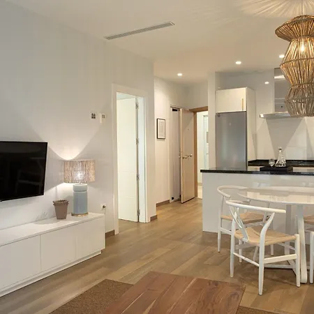 Souviron De Torres By Caleta Homes * Màlaga