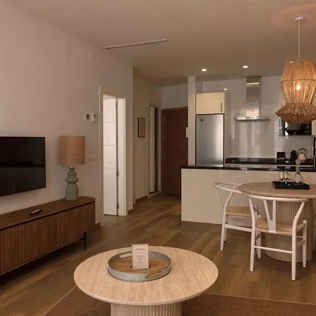 Souviron De Torres By Caleta Homes * Màlaga
