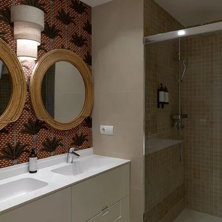 Souviron De Torres By Caleta Homes Apartmán